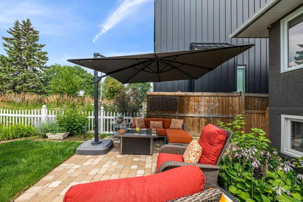 Yeg Chic Luxury Accommodation Edmonton Ngoại thất bức ảnh